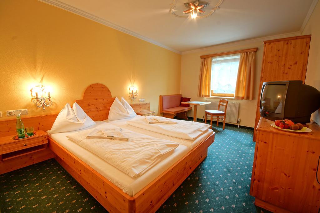 Hotel Restaurant DAS RÖSSL Windischgarsten Chambre photo